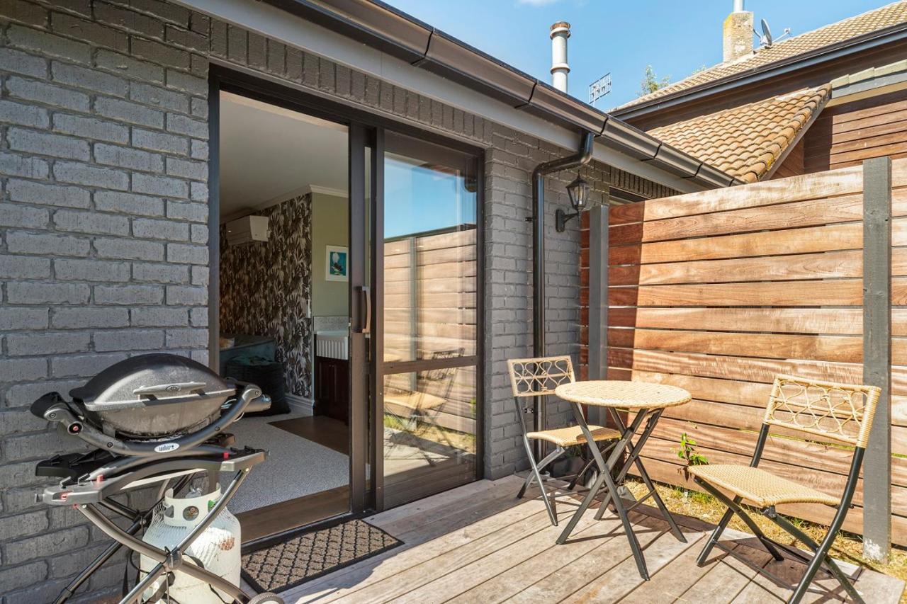 Stagford Retreat Apartment - Lac Taupo Extérieur photo
